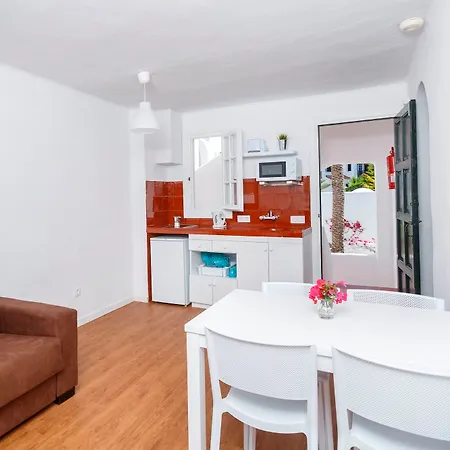 Carema Garden Village Апартаменты