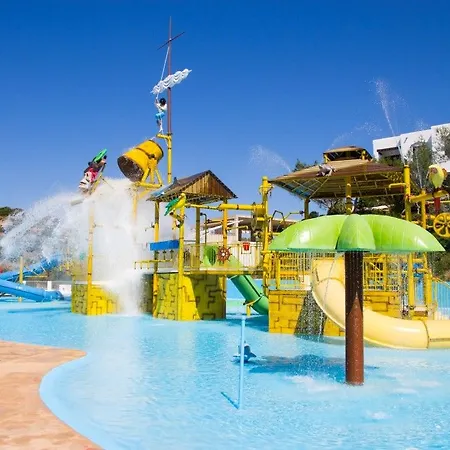 公寓 Carema Garden Village *